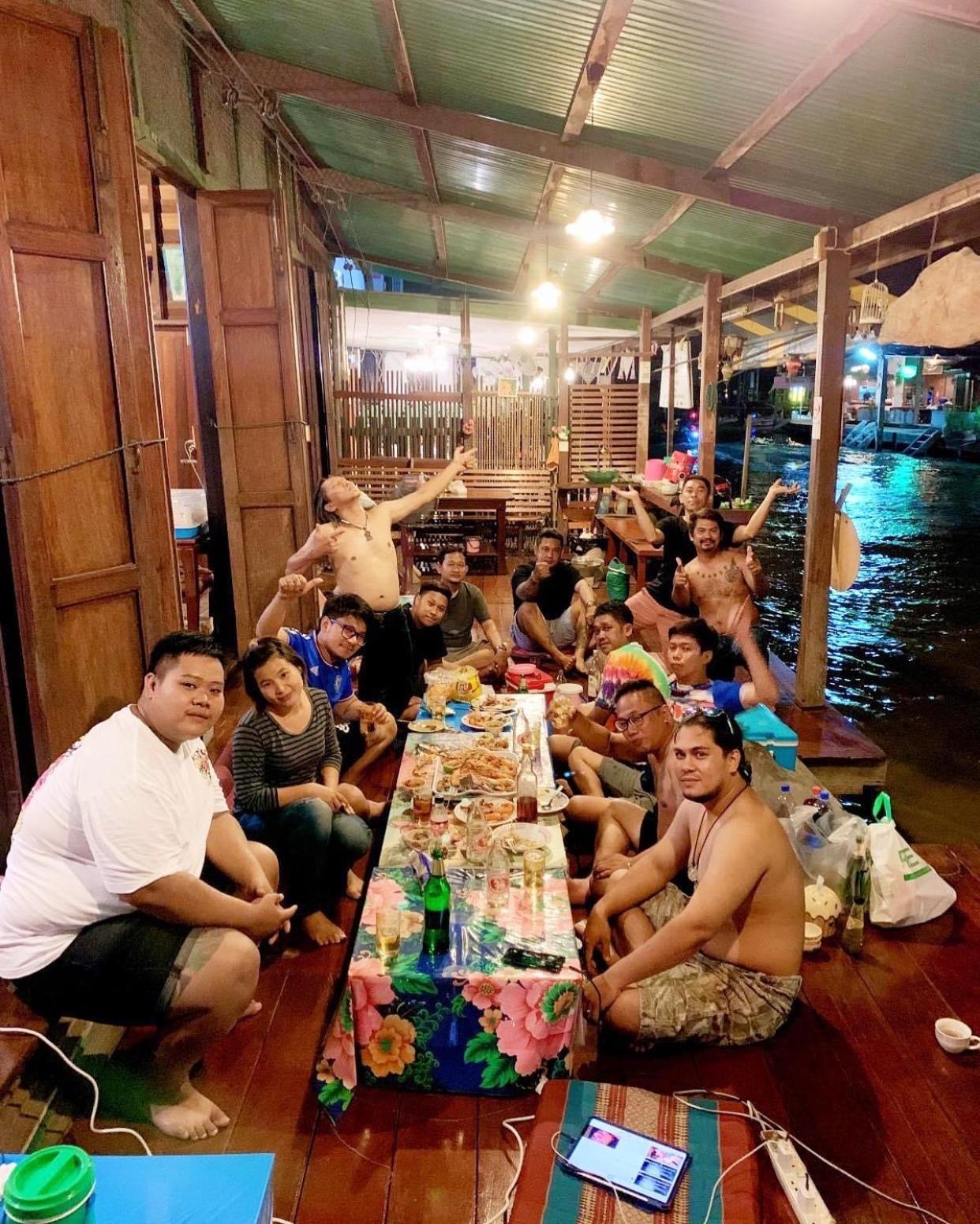 Baanklong Amphawa Homestay Exterior foto